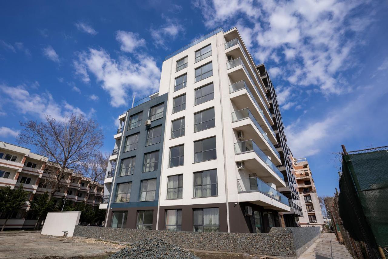 Velier Holiday Apartments Mamaia Dış mekan fotoğraf