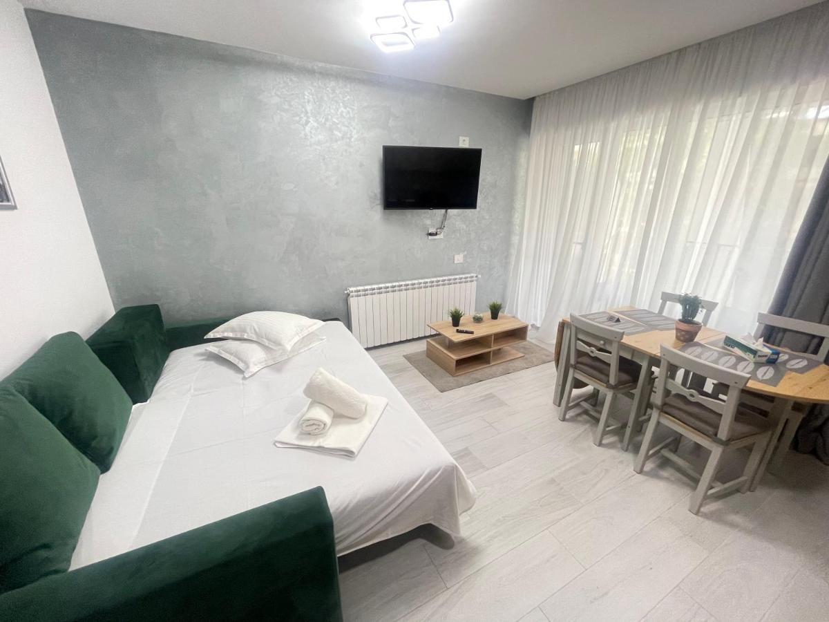 Velier Holiday Apartments Mamaia Dış mekan fotoğraf