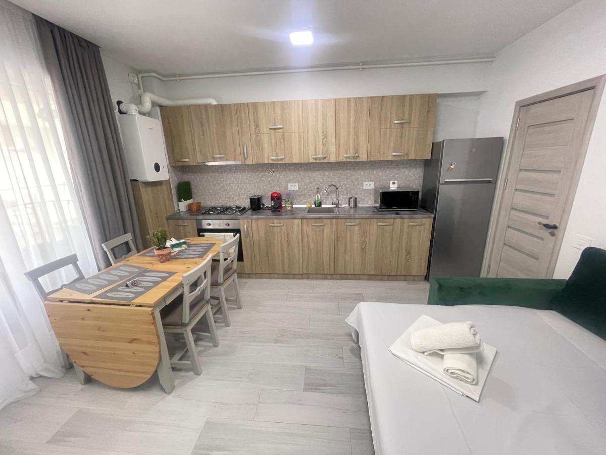 Velier Holiday Apartments Mamaia Dış mekan fotoğraf